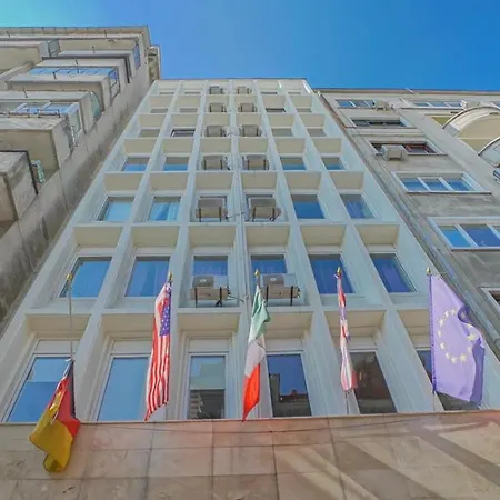 Hotel Z Executive Boutique 4*