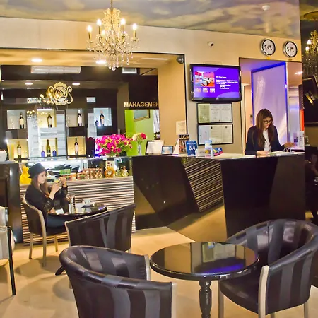 Z Executive Boutique Отель Бухарест