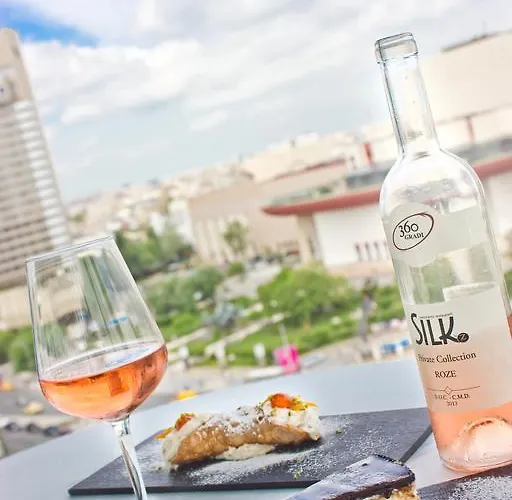 Z Executive Boutique ホテル 4*