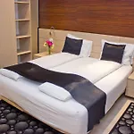 Z Executive Boutique Ξενοδοχείο 4*